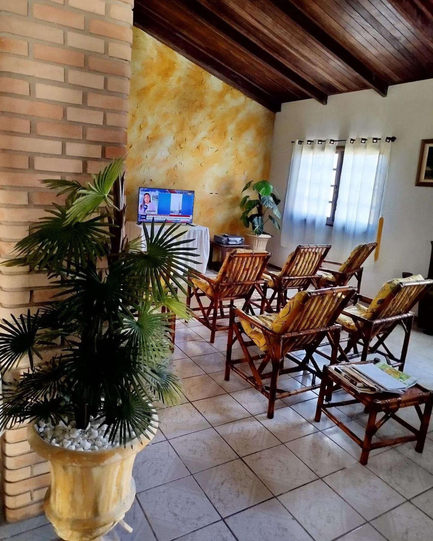 Hotel Xapuri Перуиби Экстерьер фото